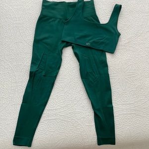 SET ACTIVE SCULPTFLEX LEGGINGS & BOXCUT BRA